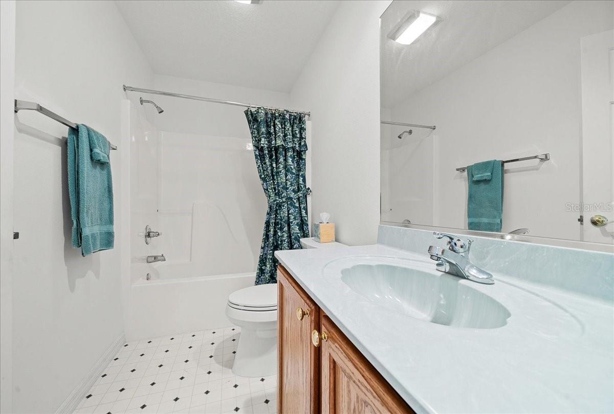 Image 32 of 66 For 2052 Palo Alto Avenue