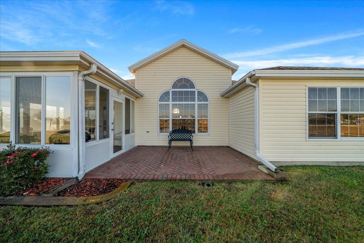 Image 46 of 66 For 2052 Palo Alto Avenue