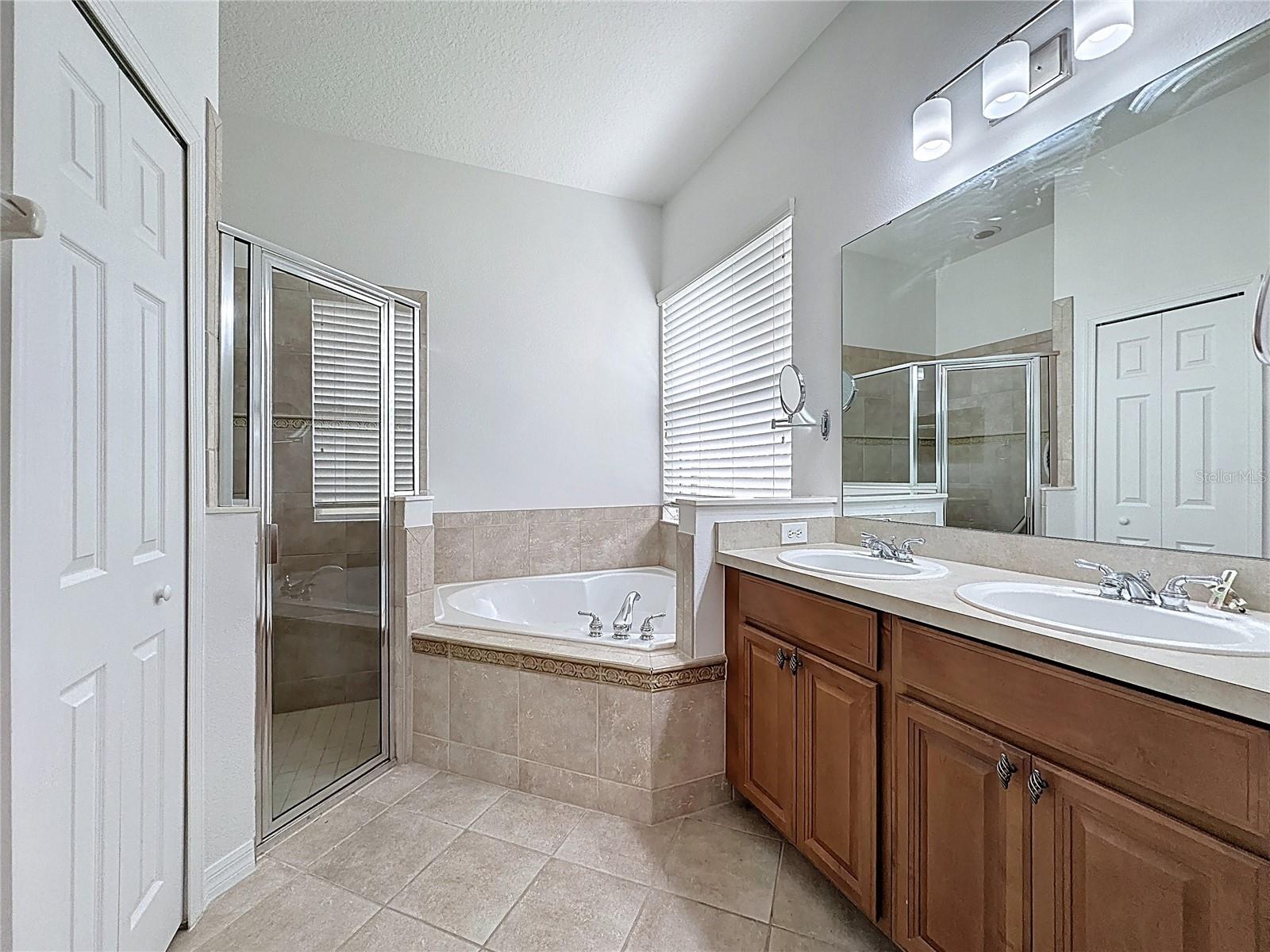 Image 29 of 80 For 107 Crescent Moon Drive