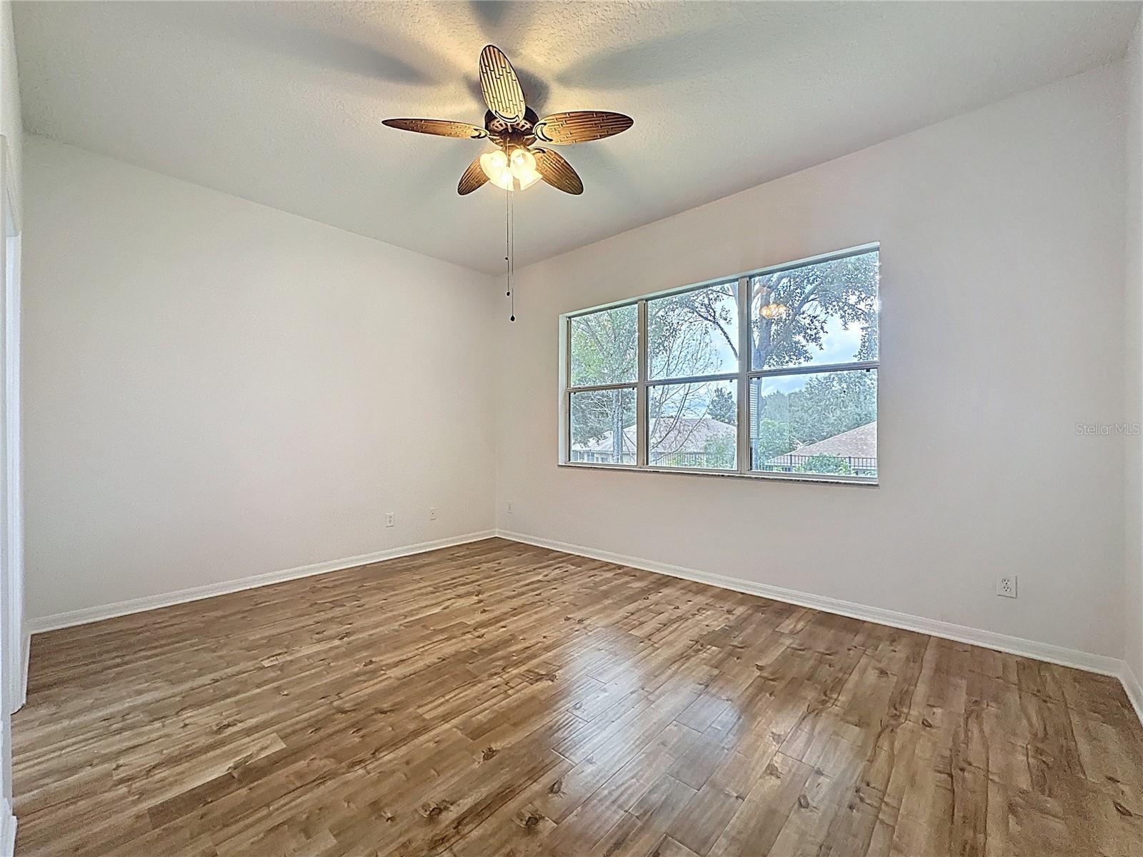 Image 30 of 80 For 107 Crescent Moon Drive