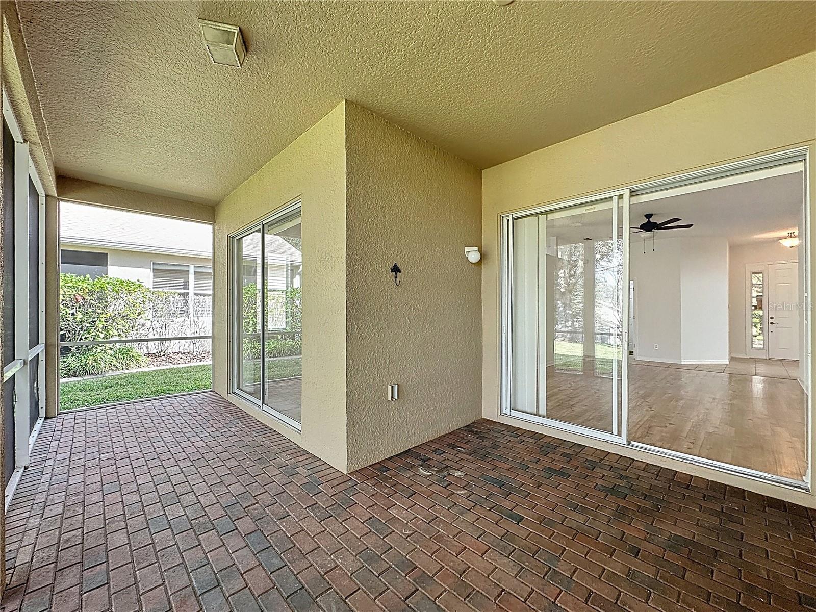 Image 5 of 80 For 107 Crescent Moon Drive