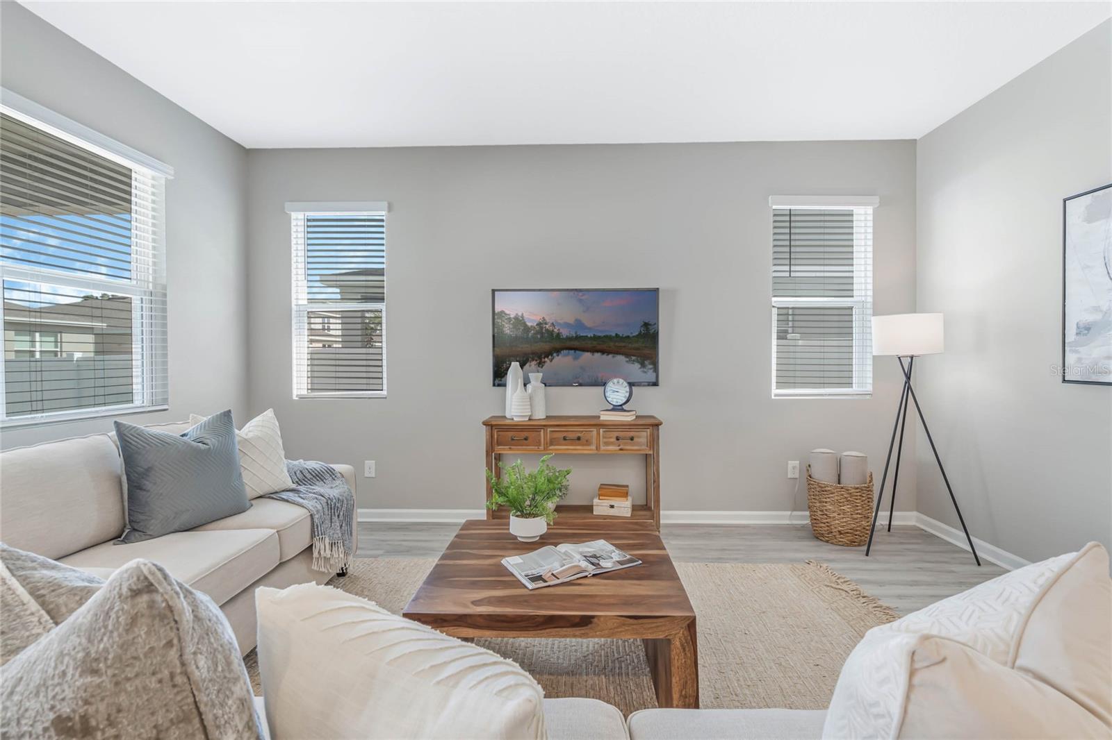 Image 24 of 42 For 3707 Malad Way