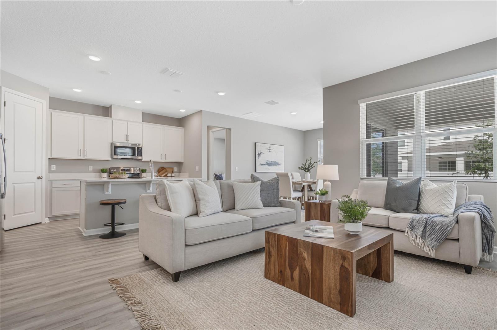 Image 4 of 42 For 3707 Malad Way