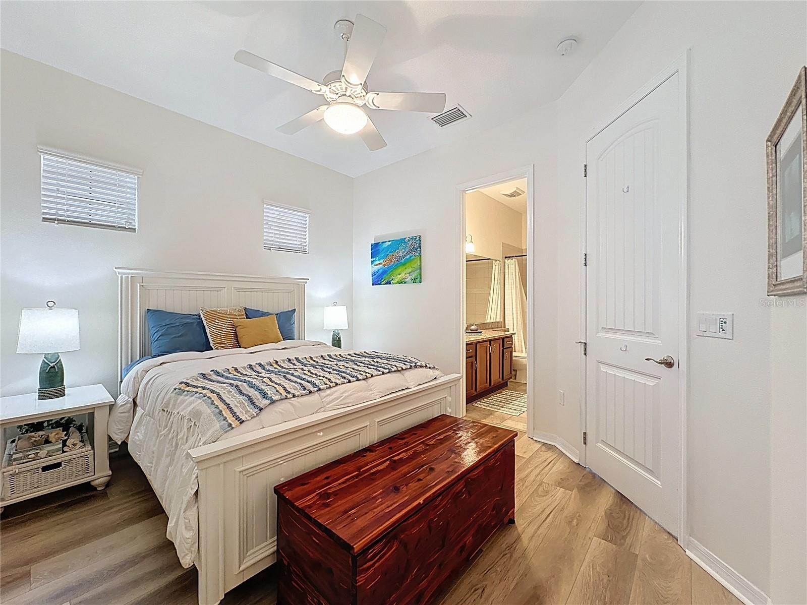 Image 25 of 71 For 168 Silver Maple Road