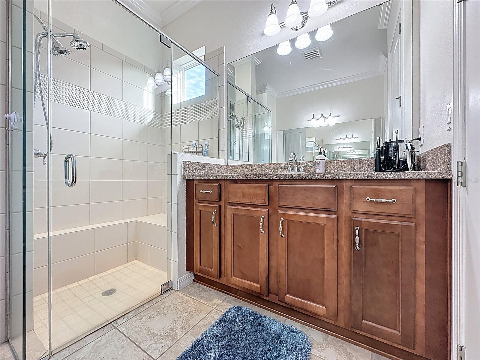 Image 39 of 71 For 168 Silver Maple Road