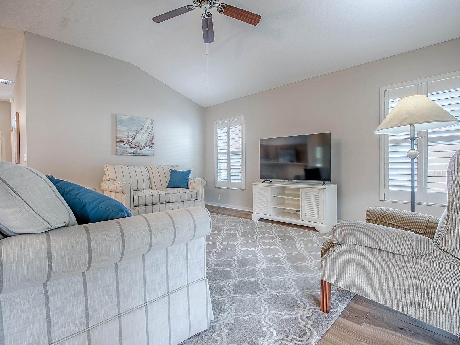 Image 3 of 46 For 17101 94th Berrien Court