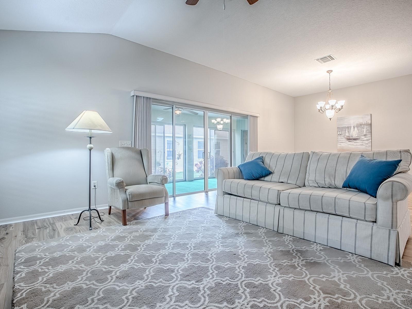 Image 6 of 46 For 17101 94th Berrien Court