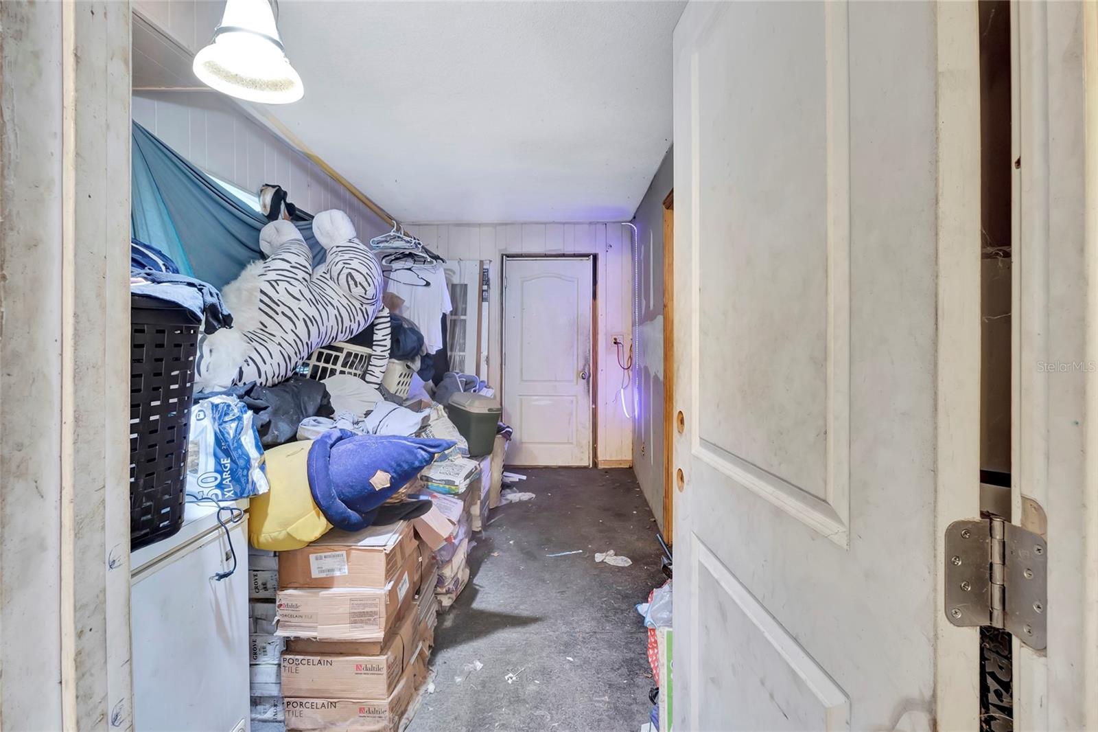 Image 24 of 56 For 2900 Woodbridge Lane