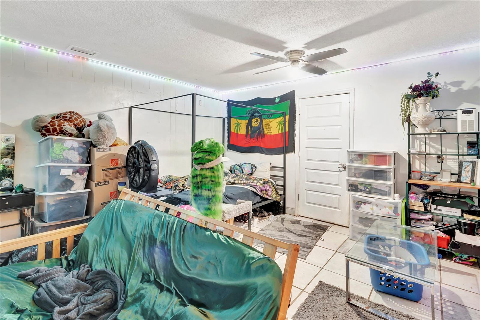 Image 29 of 56 For 2900 Woodbridge Lane