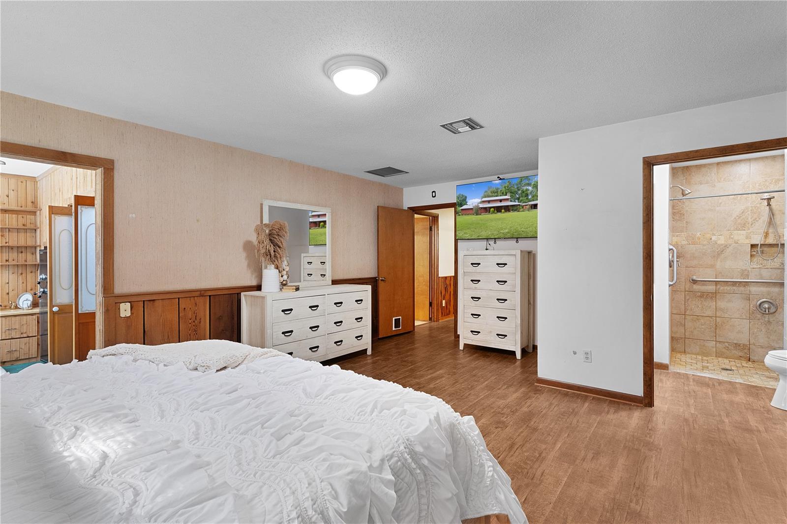 Image 30 of 76 For 8284 County Road 209