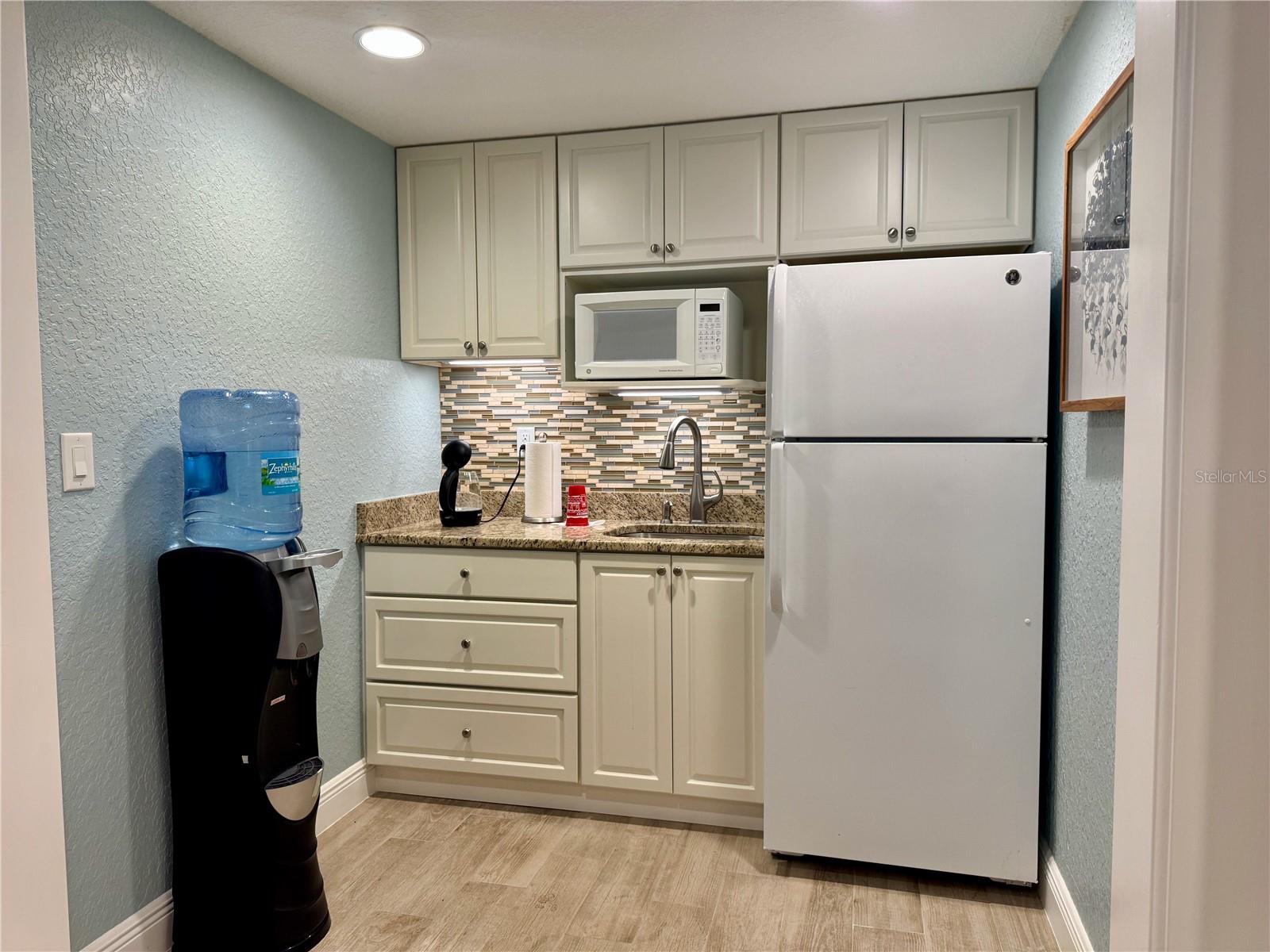 Image 15 of 26 For 500 Caroline Street