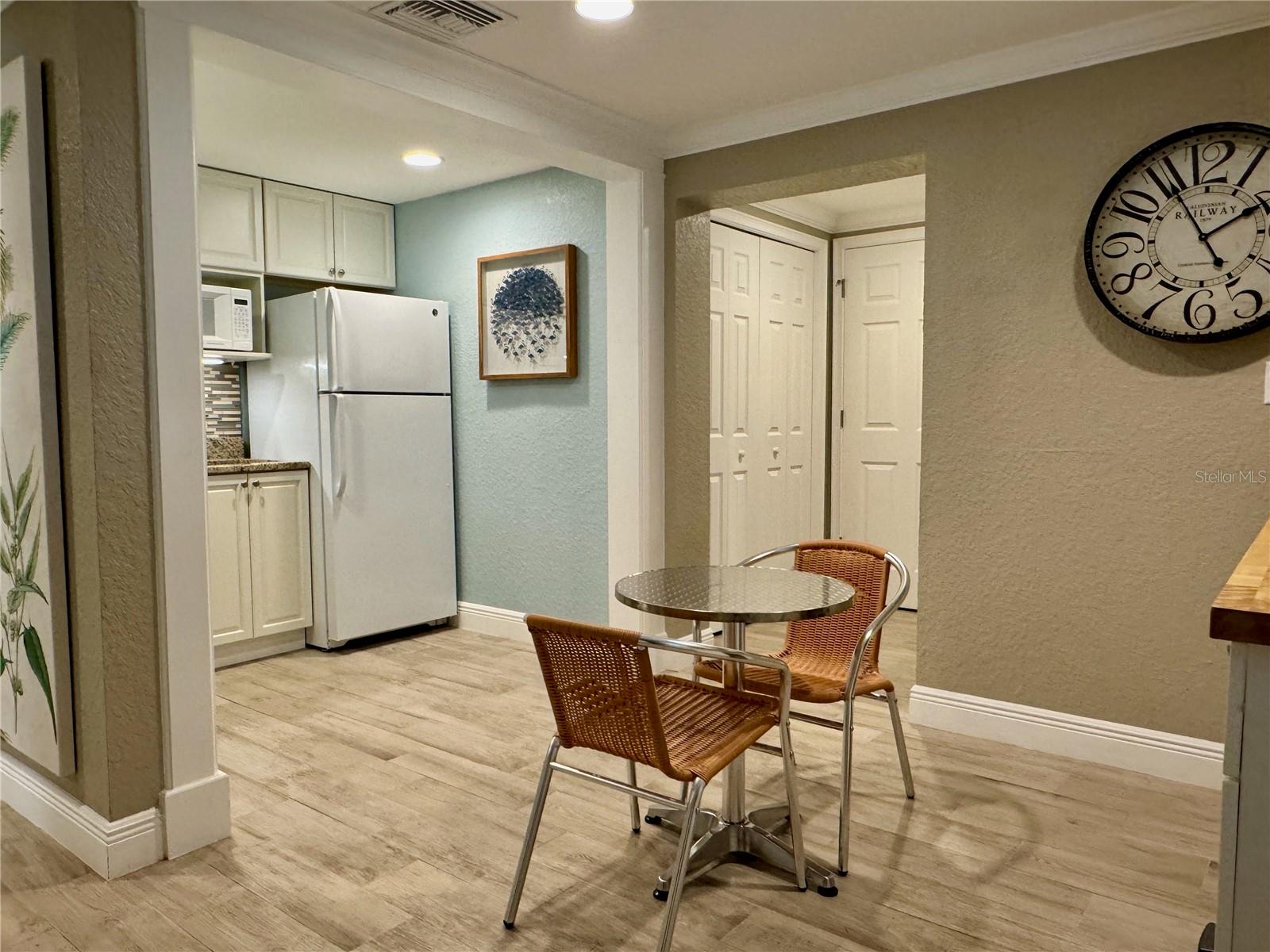 Image 18 of 26 For 500 Caroline Street