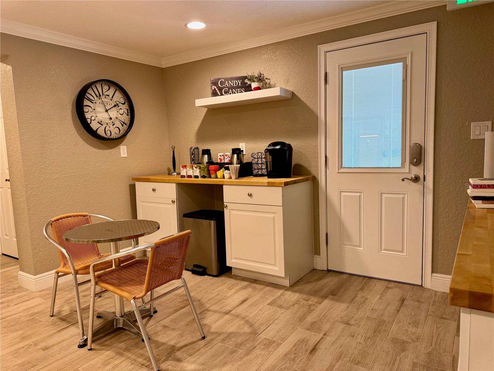 Image 19 of 26 For 500 Caroline Street