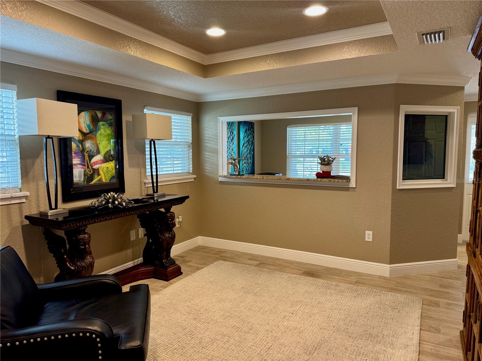 Image 6 of 26 For 500 Caroline Street