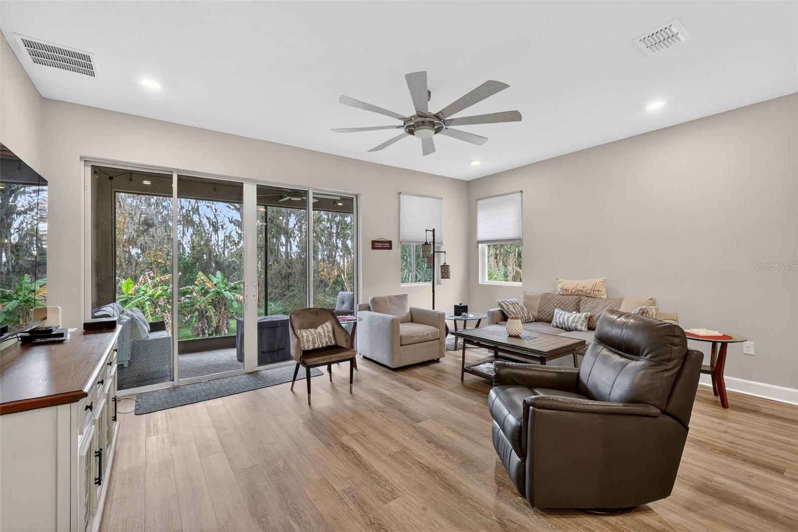 Image 14 of 31 For 7838 Sloewood Drive