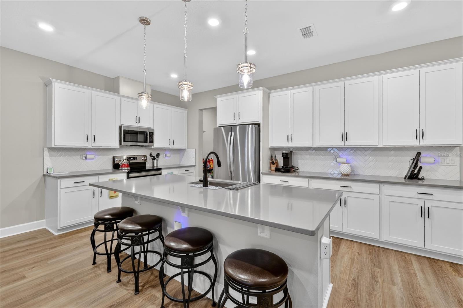 Image 3 of 31 For 7838 Sloewood Drive