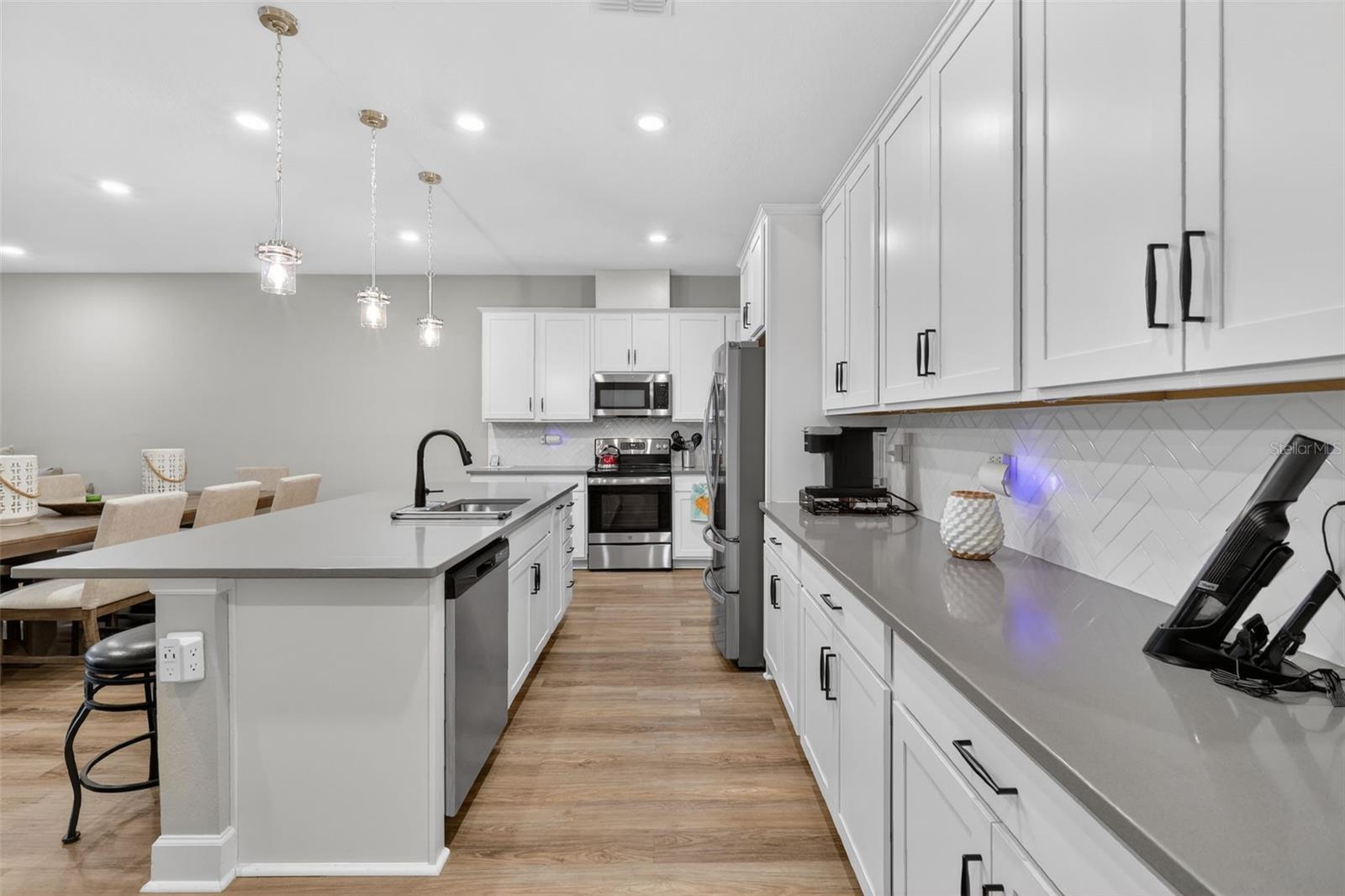 Image 7 of 31 For 7838 Sloewood Drive