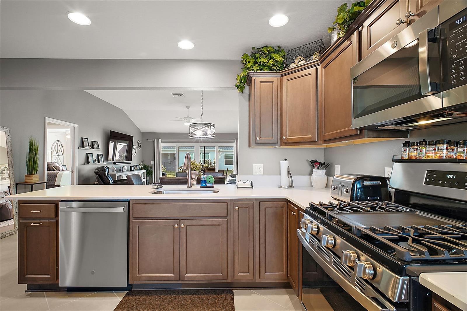 Image 11 of 43 For 5754 Shealy Avenue