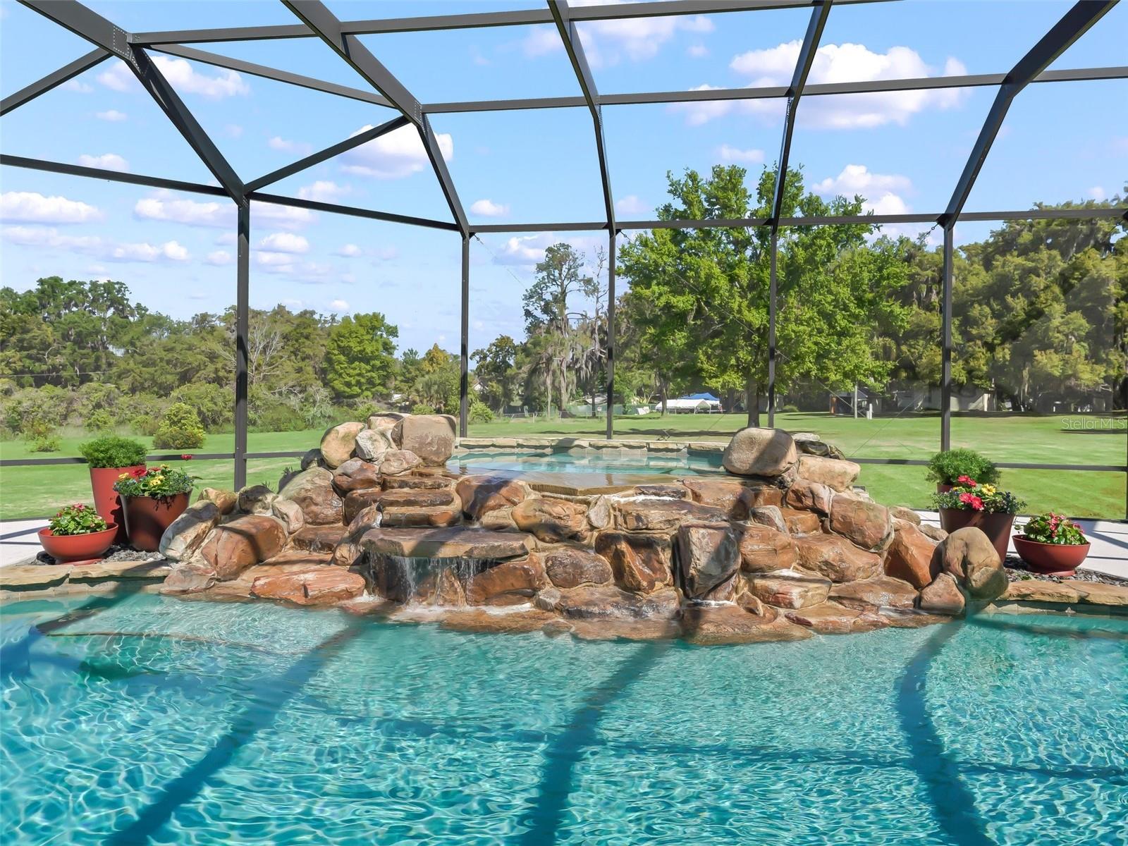 Image 16 of 71 For 13945 156th Lane