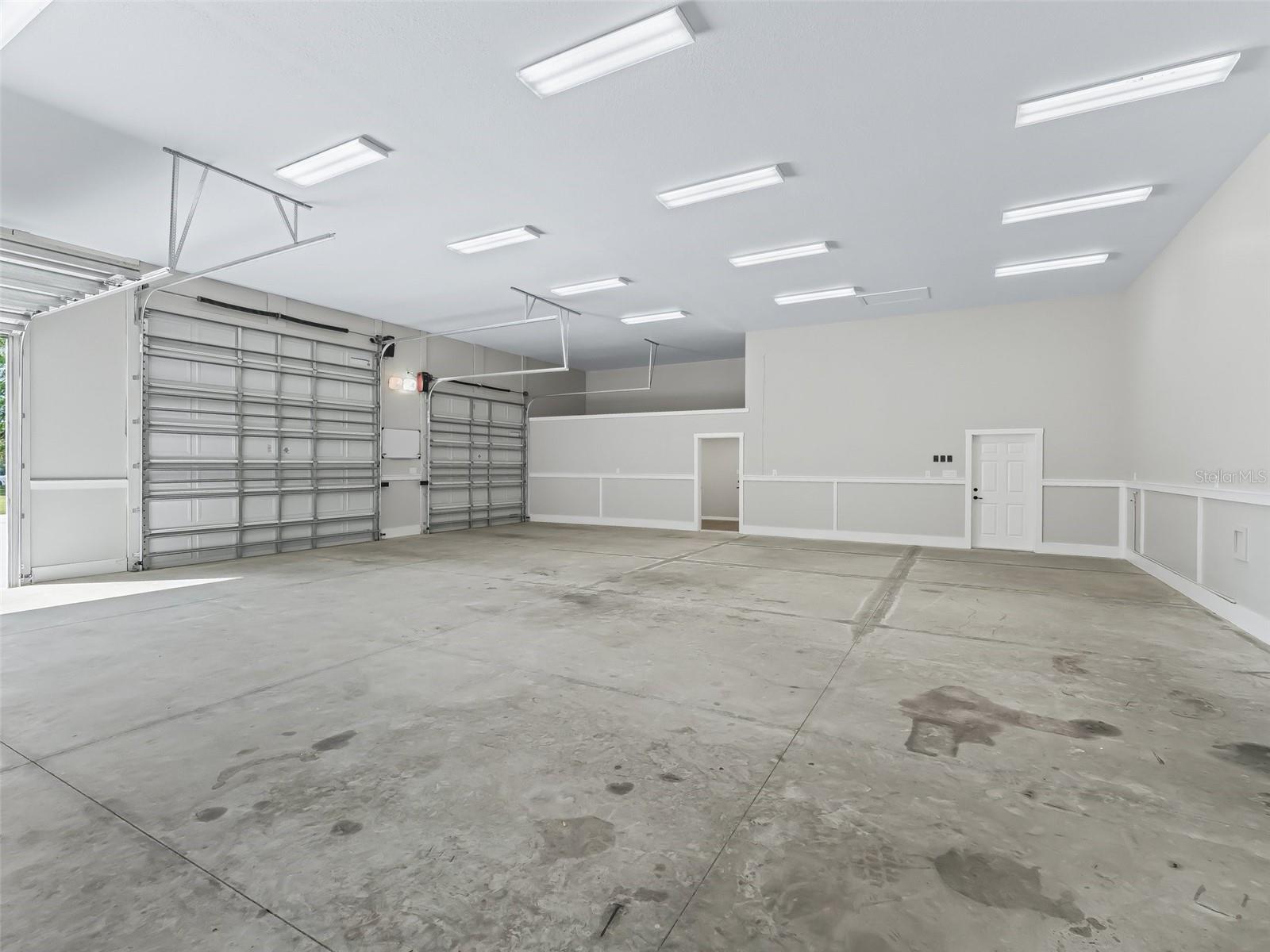 Image 24 of 71 For 13945 156th Lane