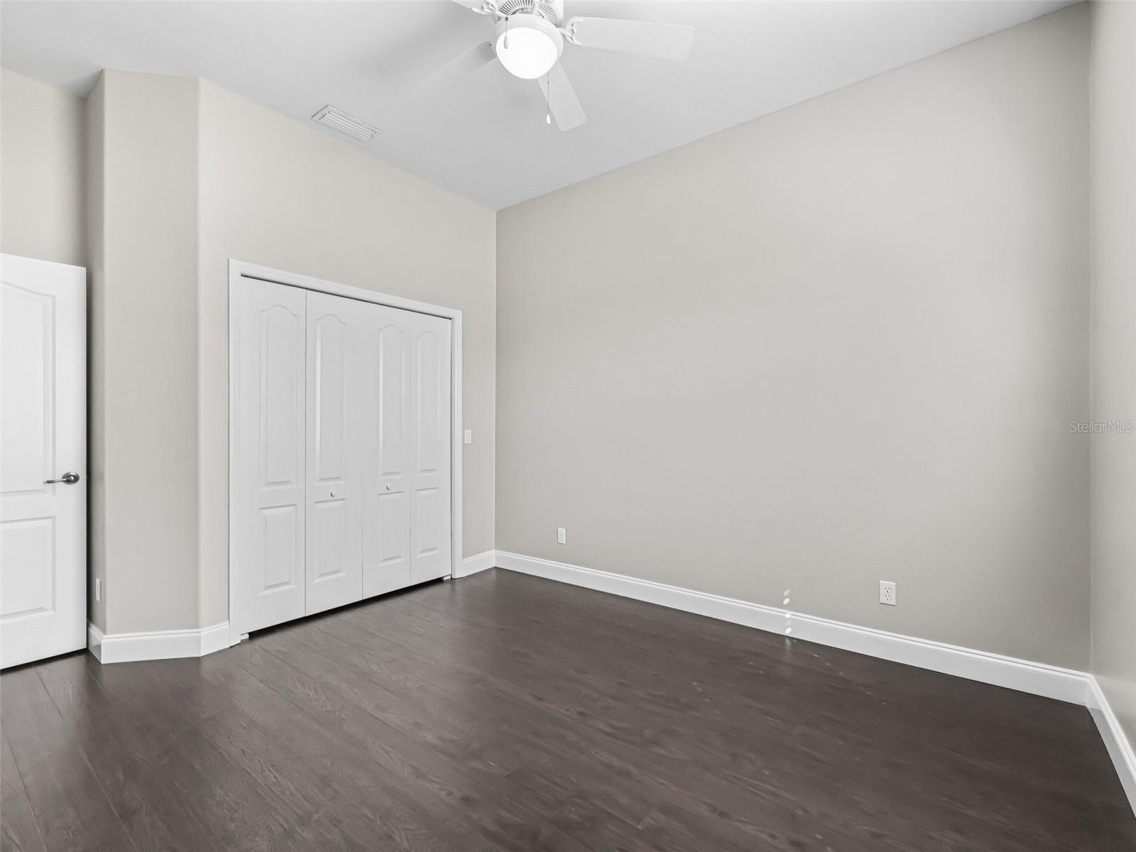 Image 33 of 71 For 13945 156th Lane