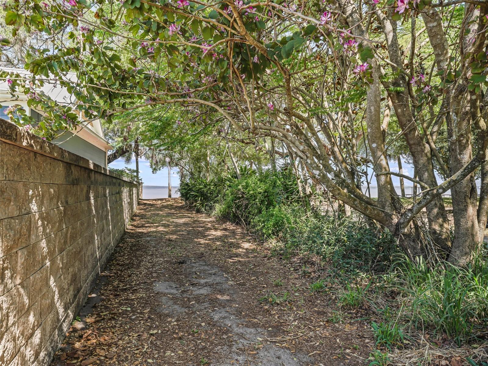 Image 4 of 71 For 13945 156th Lane