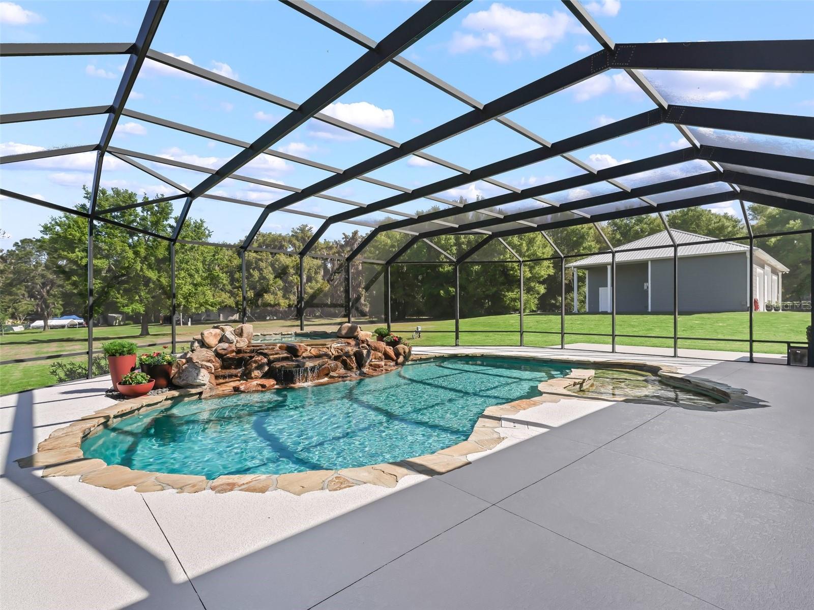 Image 41 of 71 For 13945 156th Lane