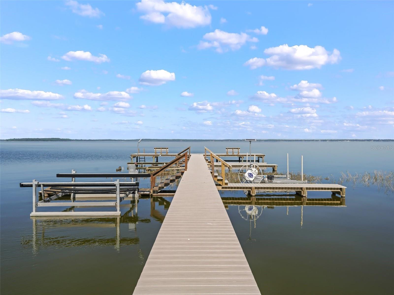 Image 5 of 71 For 13945 156th Lane