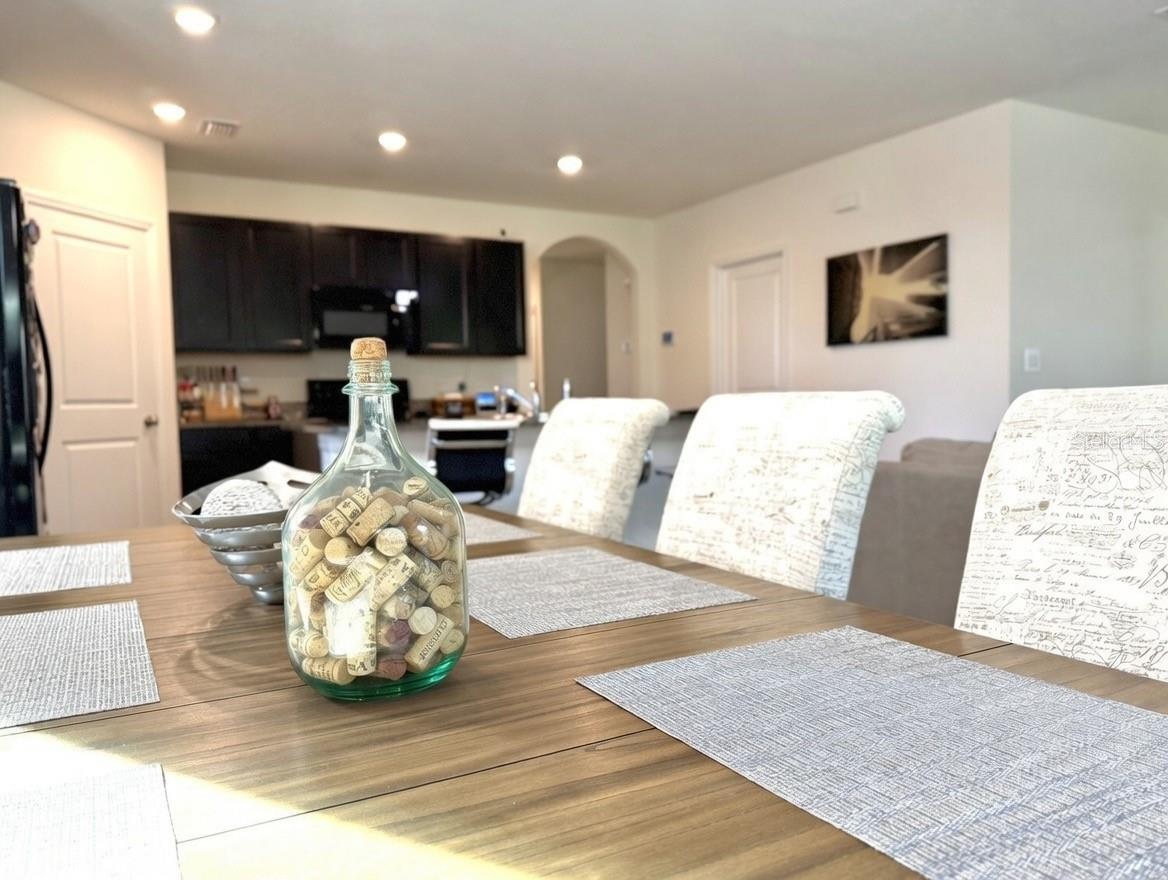 Image 17 of 39 For 6930 Silverado Ranch Boulevard