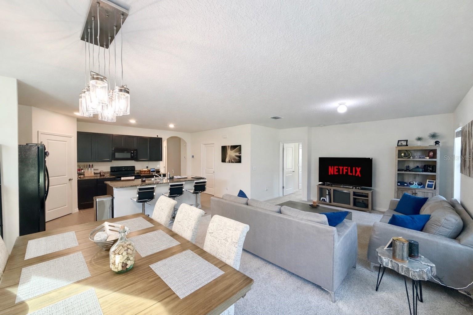 Image 2 of 39 For 6930 Silverado Ranch Boulevard