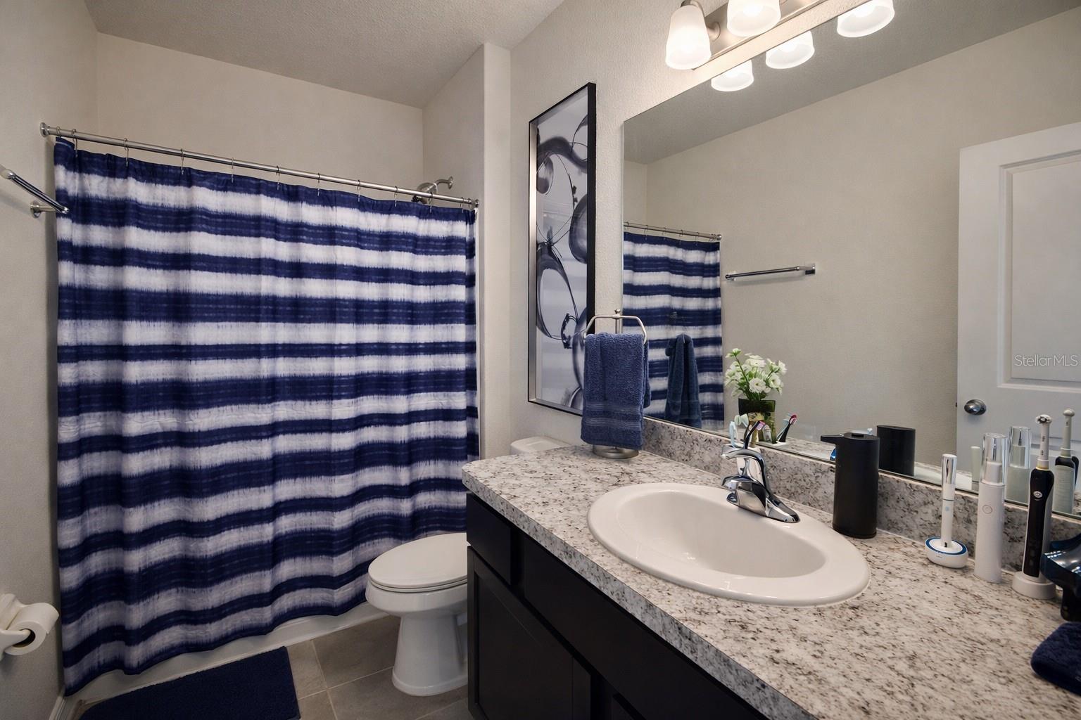 Image 26 of 39 For 6930 Silverado Ranch Boulevard