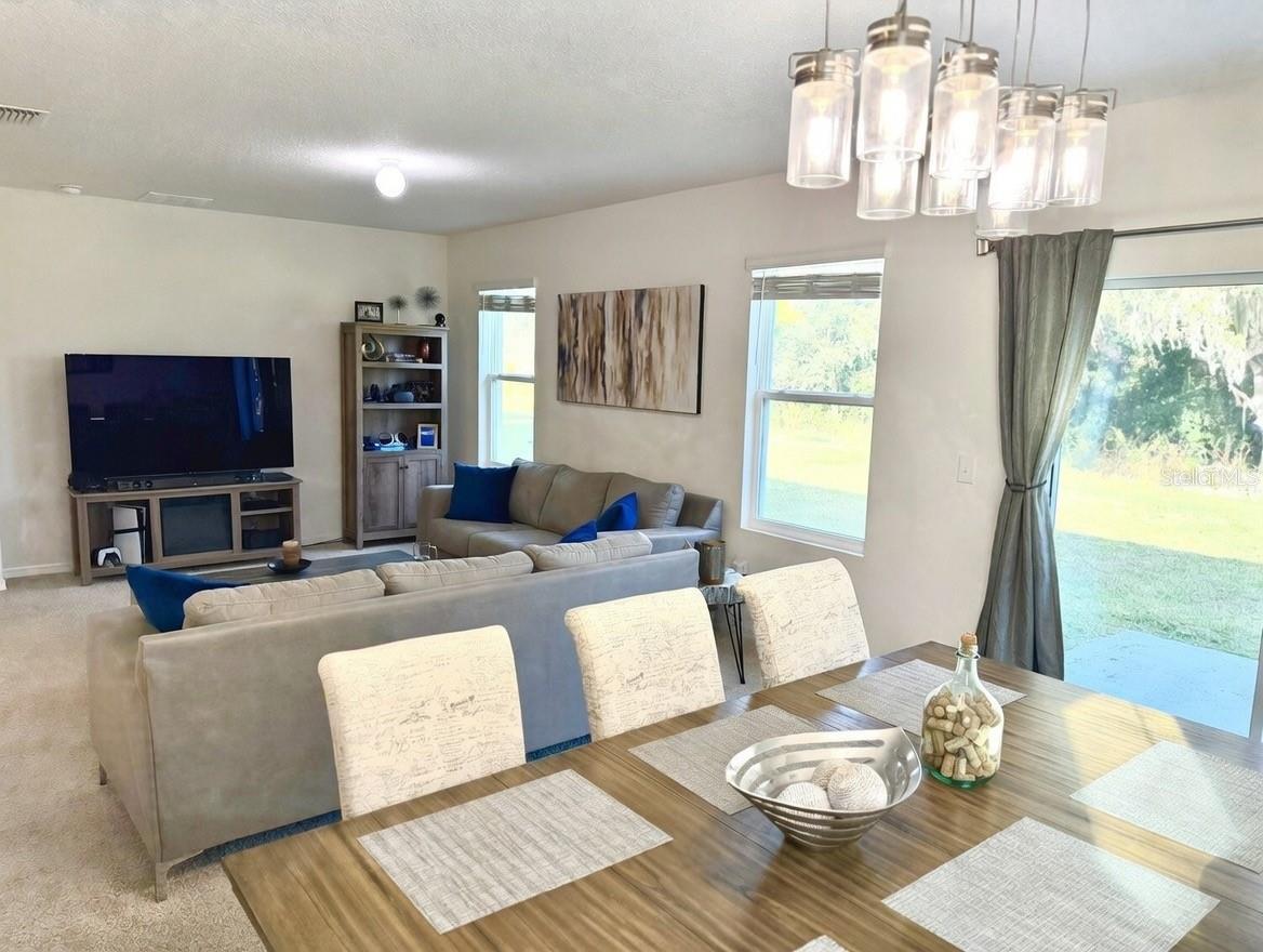 Image 5 of 39 For 6930 Silverado Ranch Boulevard