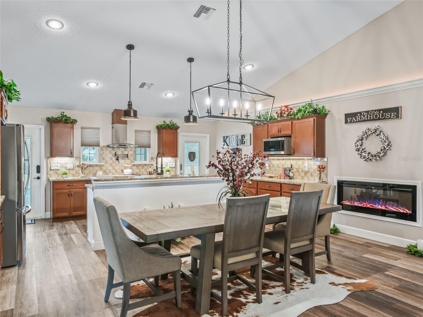 Image 11 of 82 For 6570 175th Court