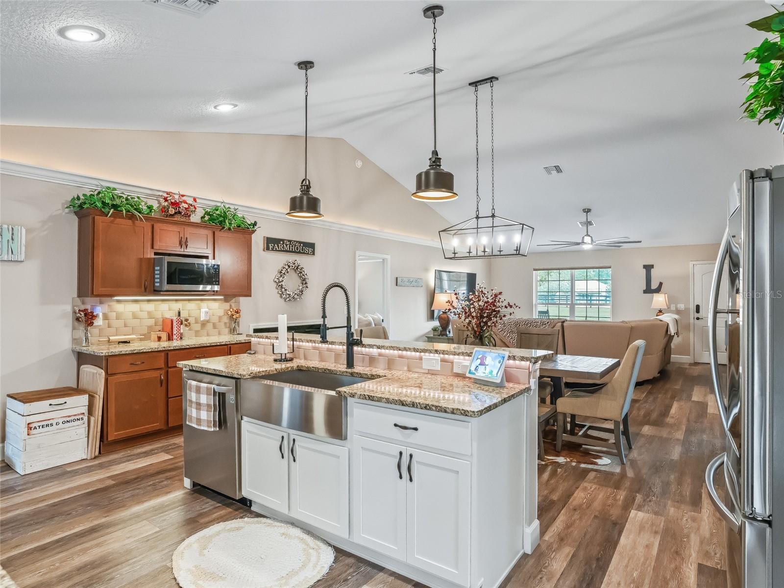 Image 18 of 82 For 6570 175th Court