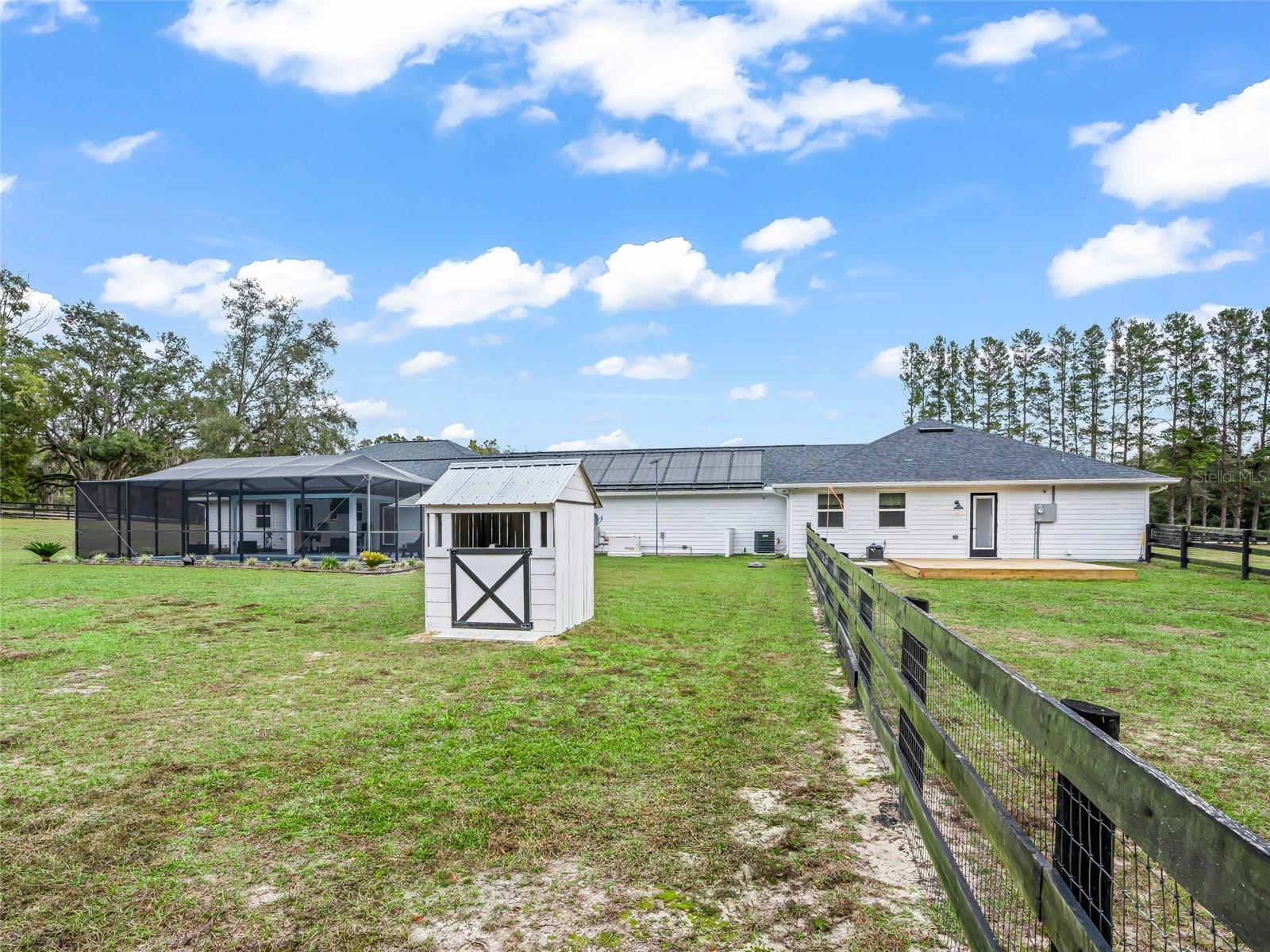 Image 43 of 82 For 6570 175th Court