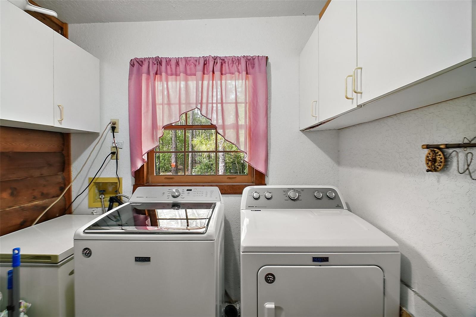 Image 25 of 33 For 41513 Aspen Street