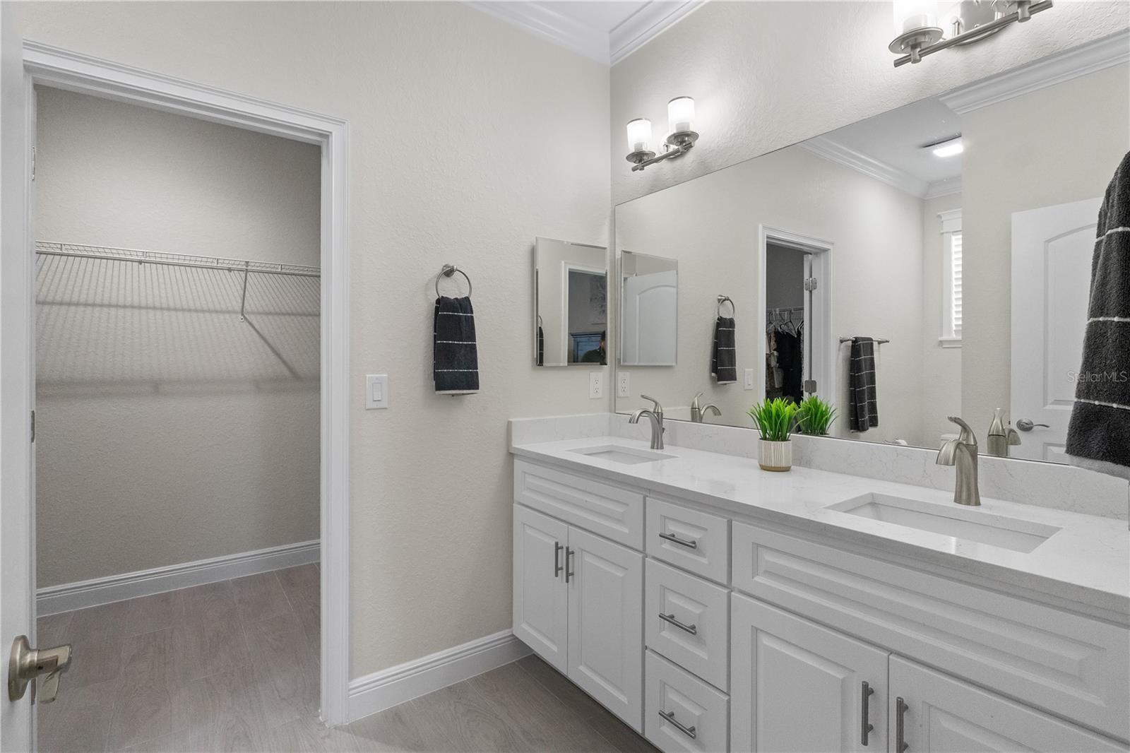 Image 19 of 51 For 4790 125th Loop