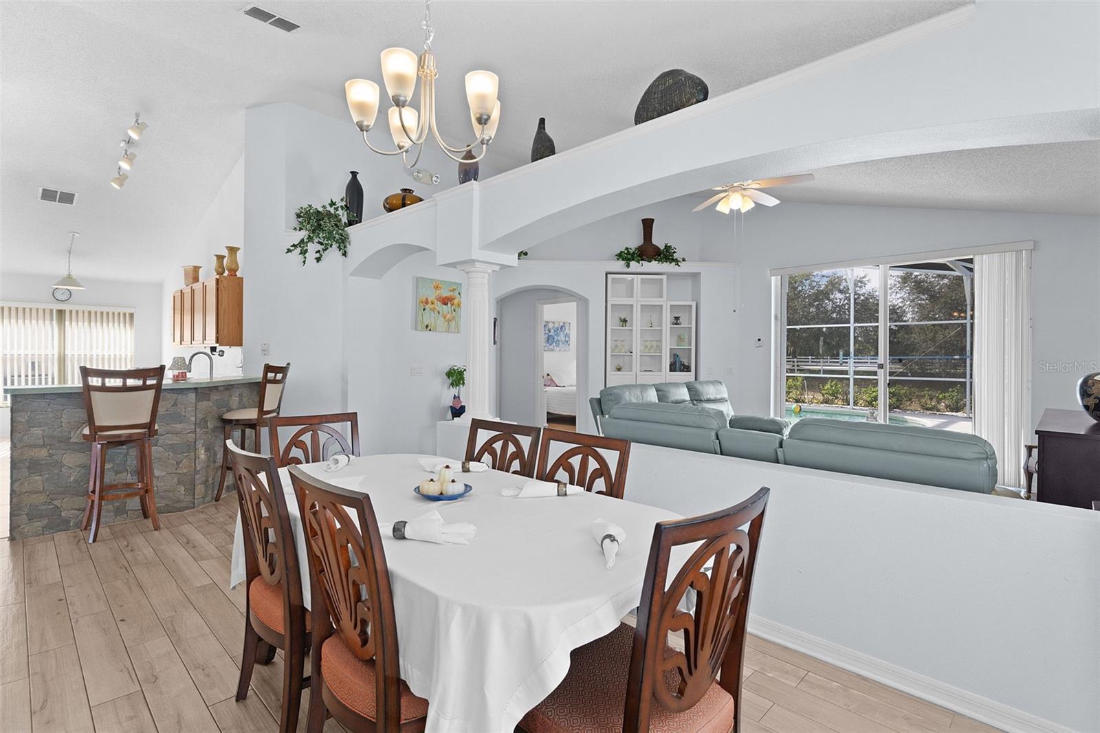 Image 16 of 54 For 713 Saddle Ridge Drive