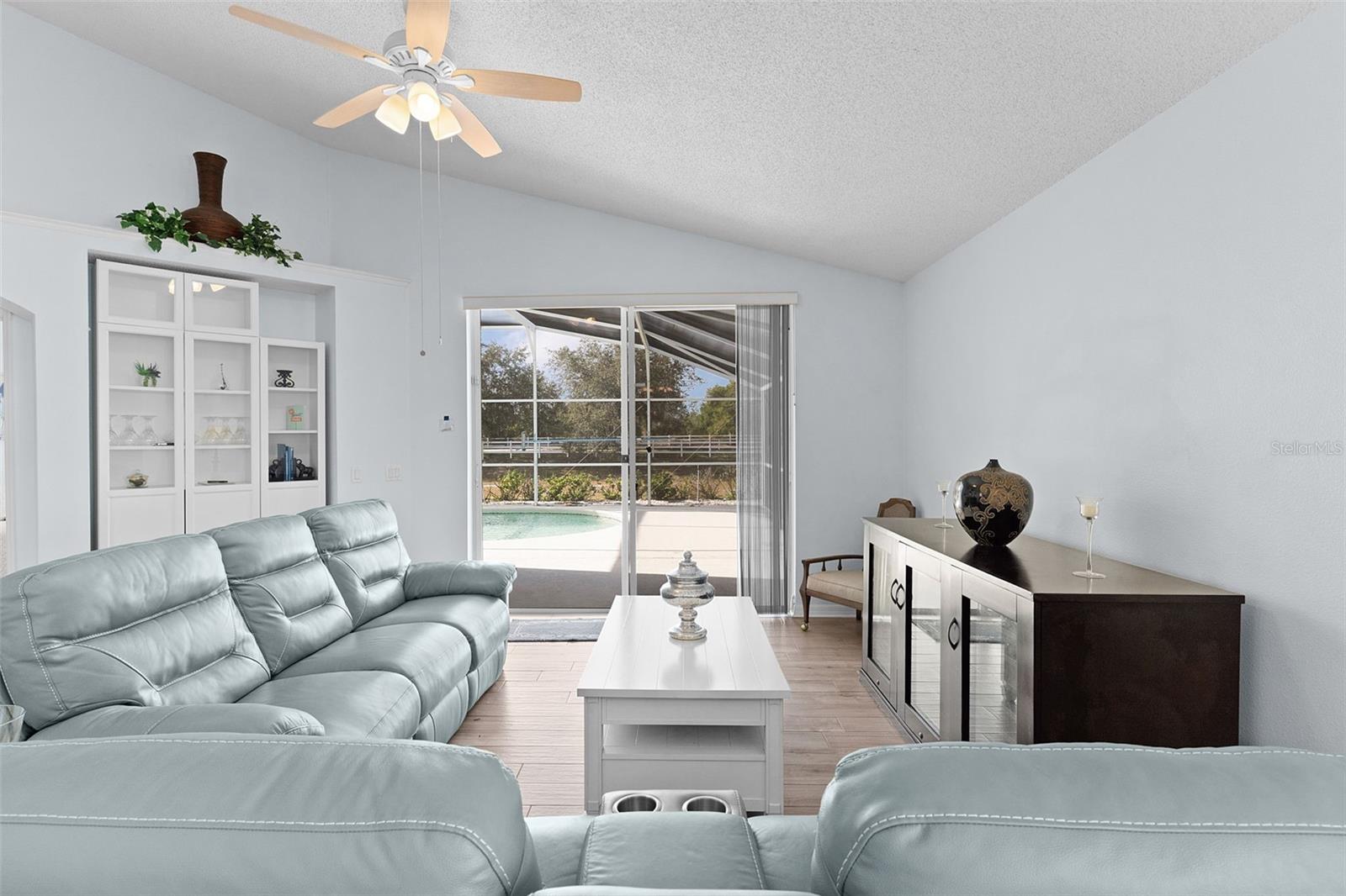 Image 19 of 54 For 713 Saddle Ridge Drive