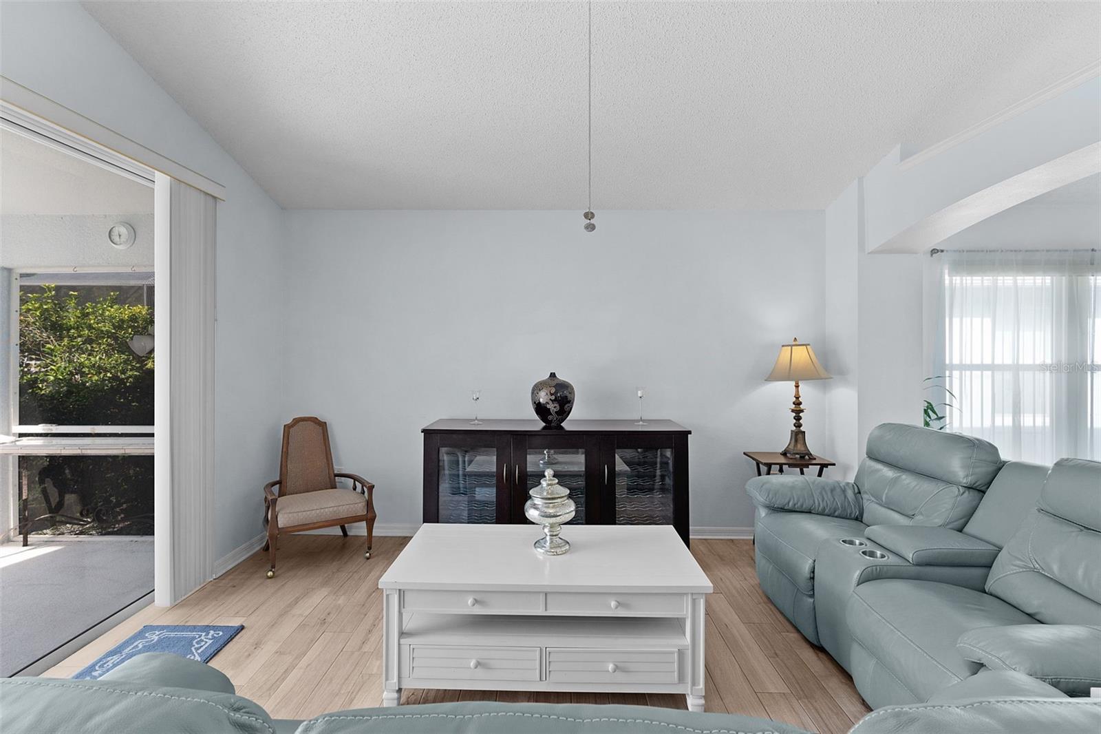 Image 21 of 54 For 713 Saddle Ridge Drive