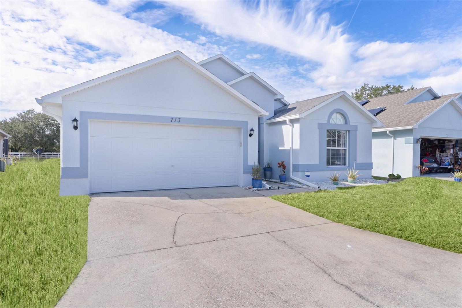 Image 3 of 54 For 713 Saddle Ridge Drive