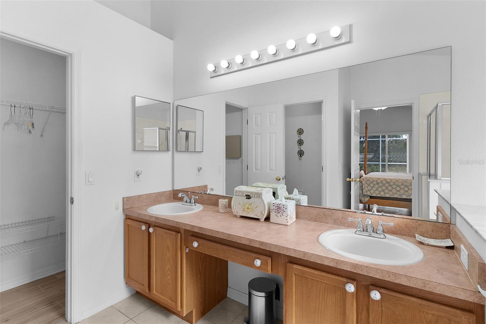 Image 34 of 54 For 713 Saddle Ridge Drive