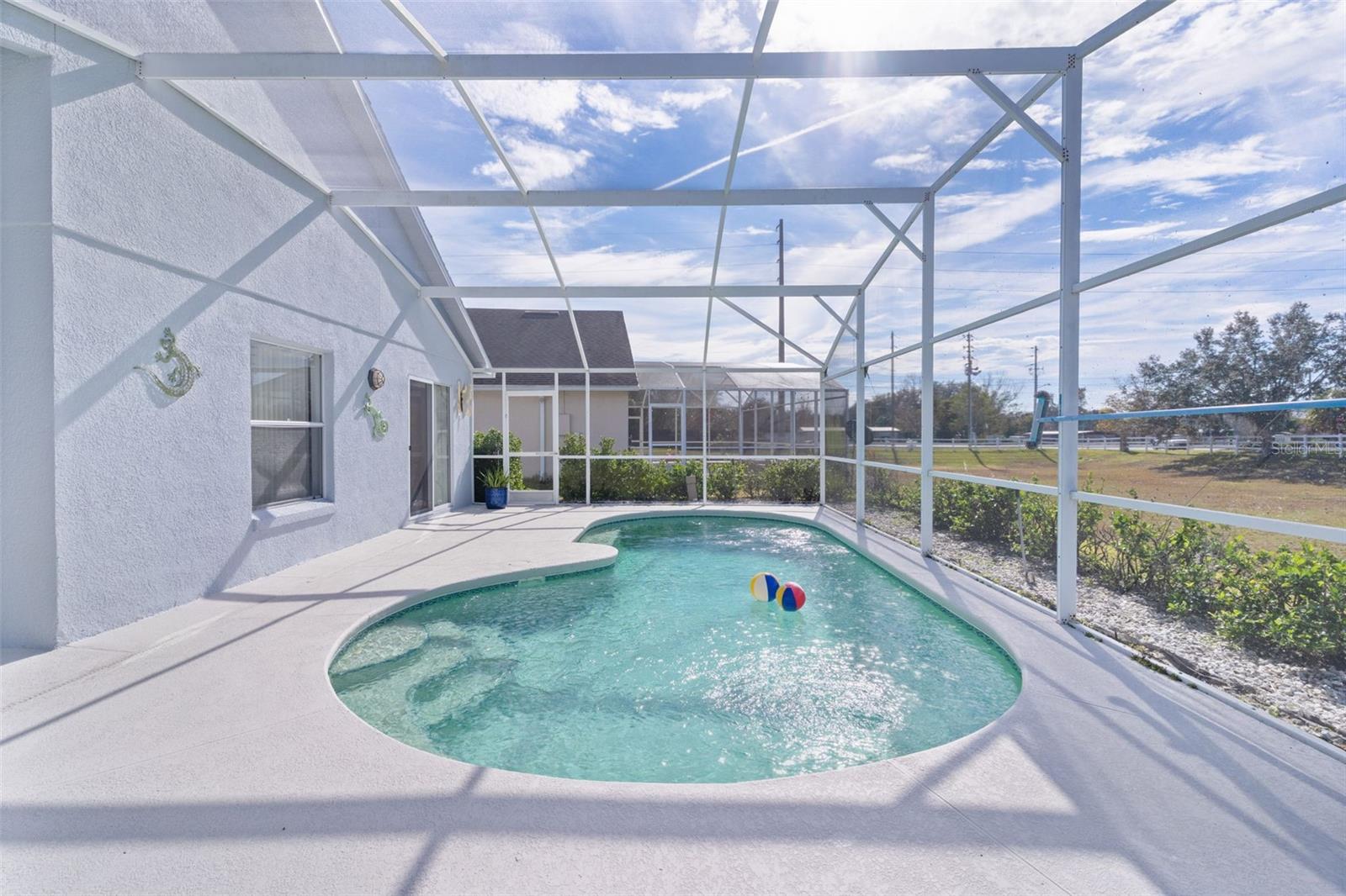 Image 41 of 54 For 713 Saddle Ridge Drive