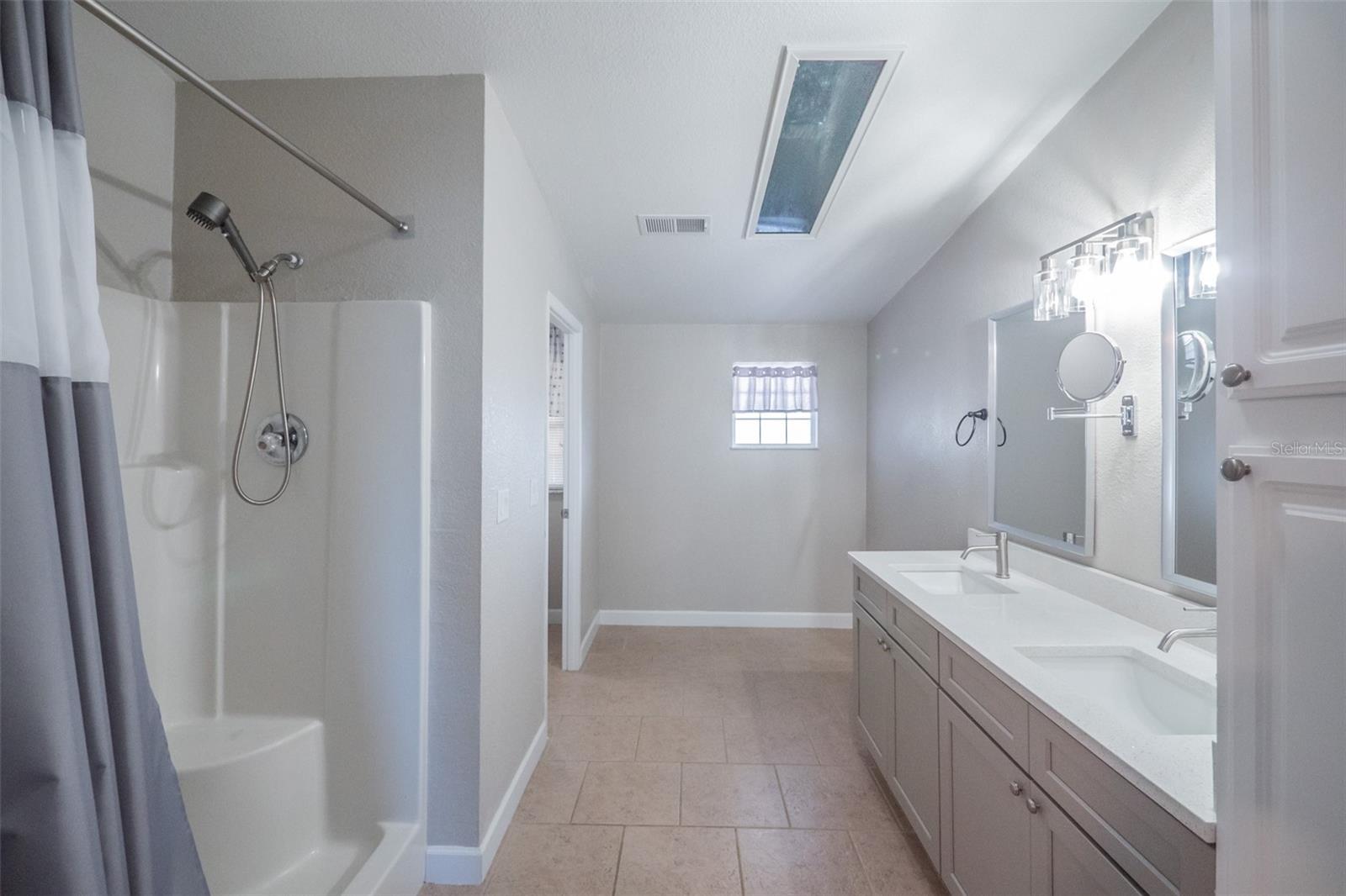 Image 23 of 76 For 27925 Pelican Isle Drive