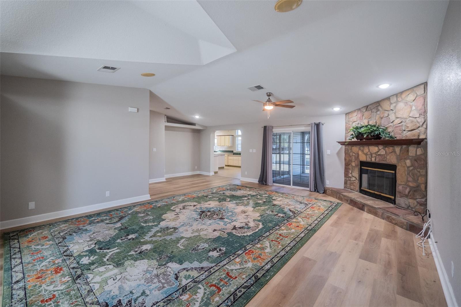 Image 8 of 76 For 27925 Pelican Isle Drive