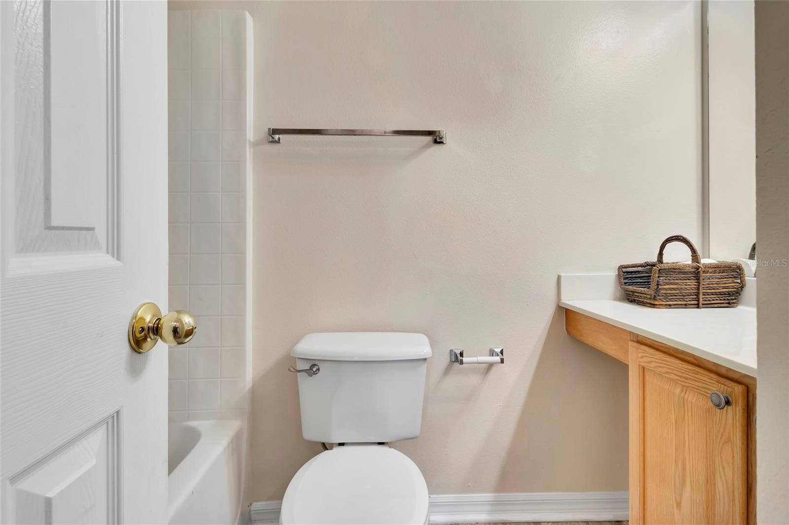 Image 25 of 49 For 16012 Lanesboro Court