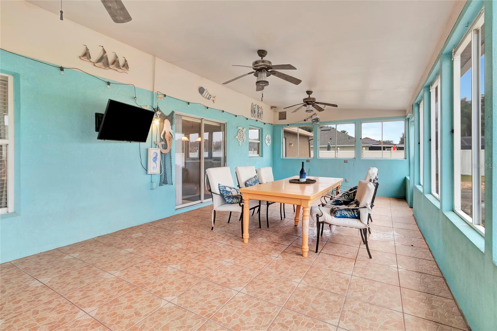 Image 33 of 49 For 16012 Lanesboro Court