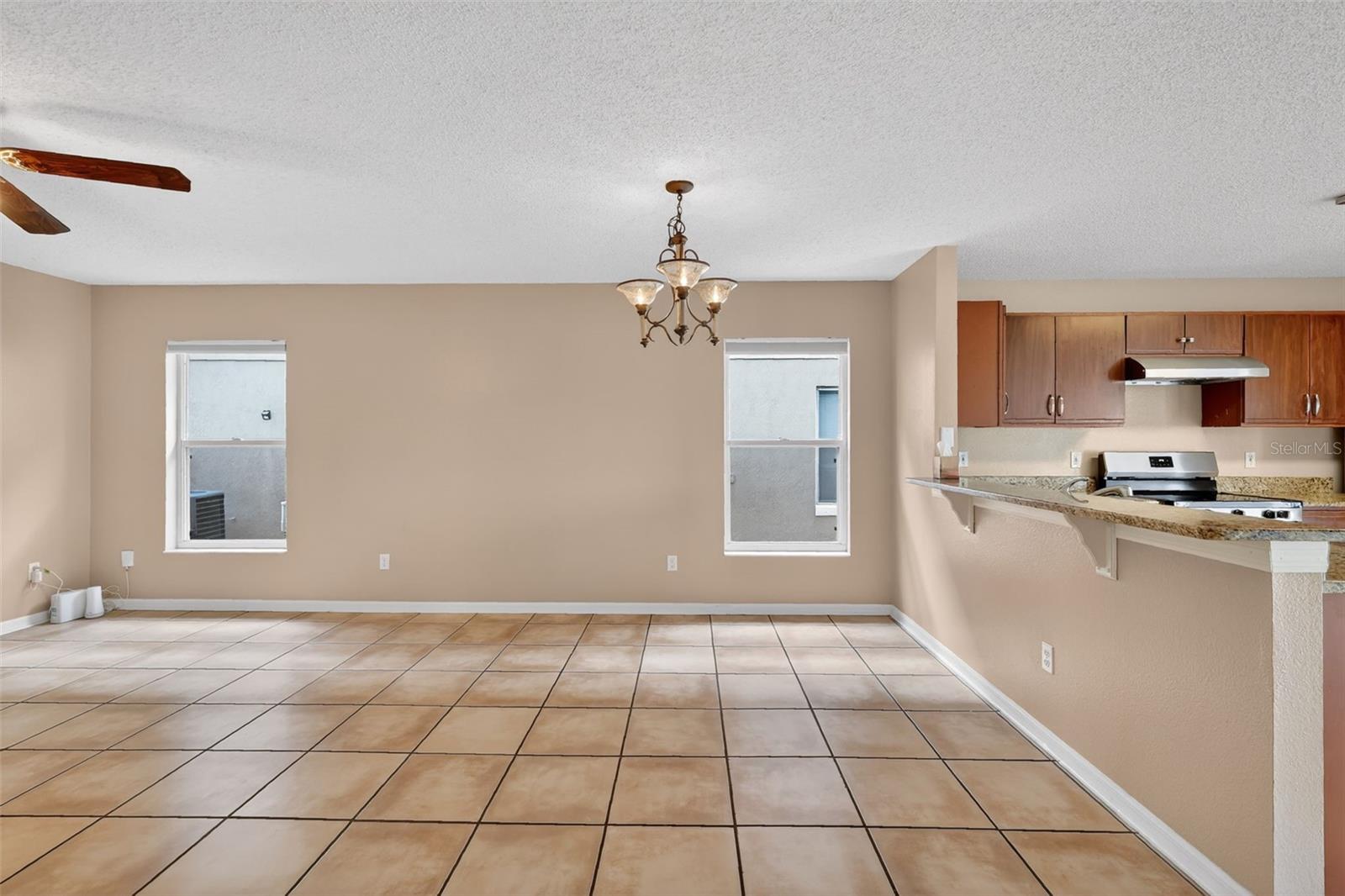 Image 15 of 36 For 12952 Los Alamitos