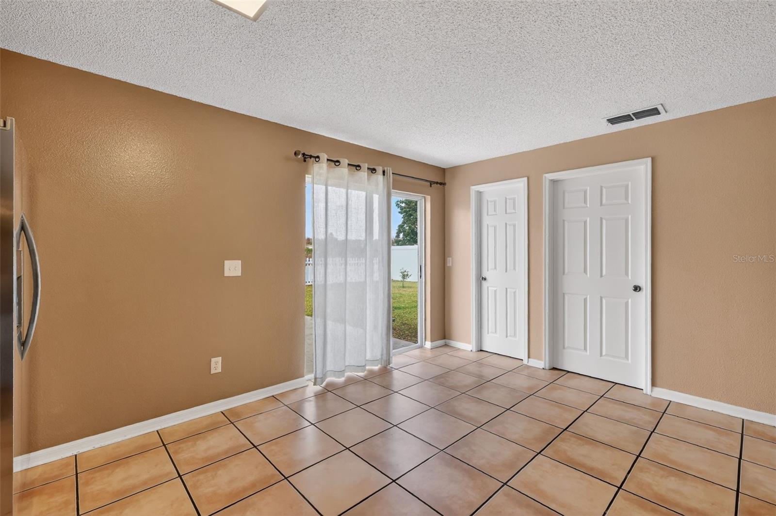 Image 20 of 36 For 12952 Los Alamitos