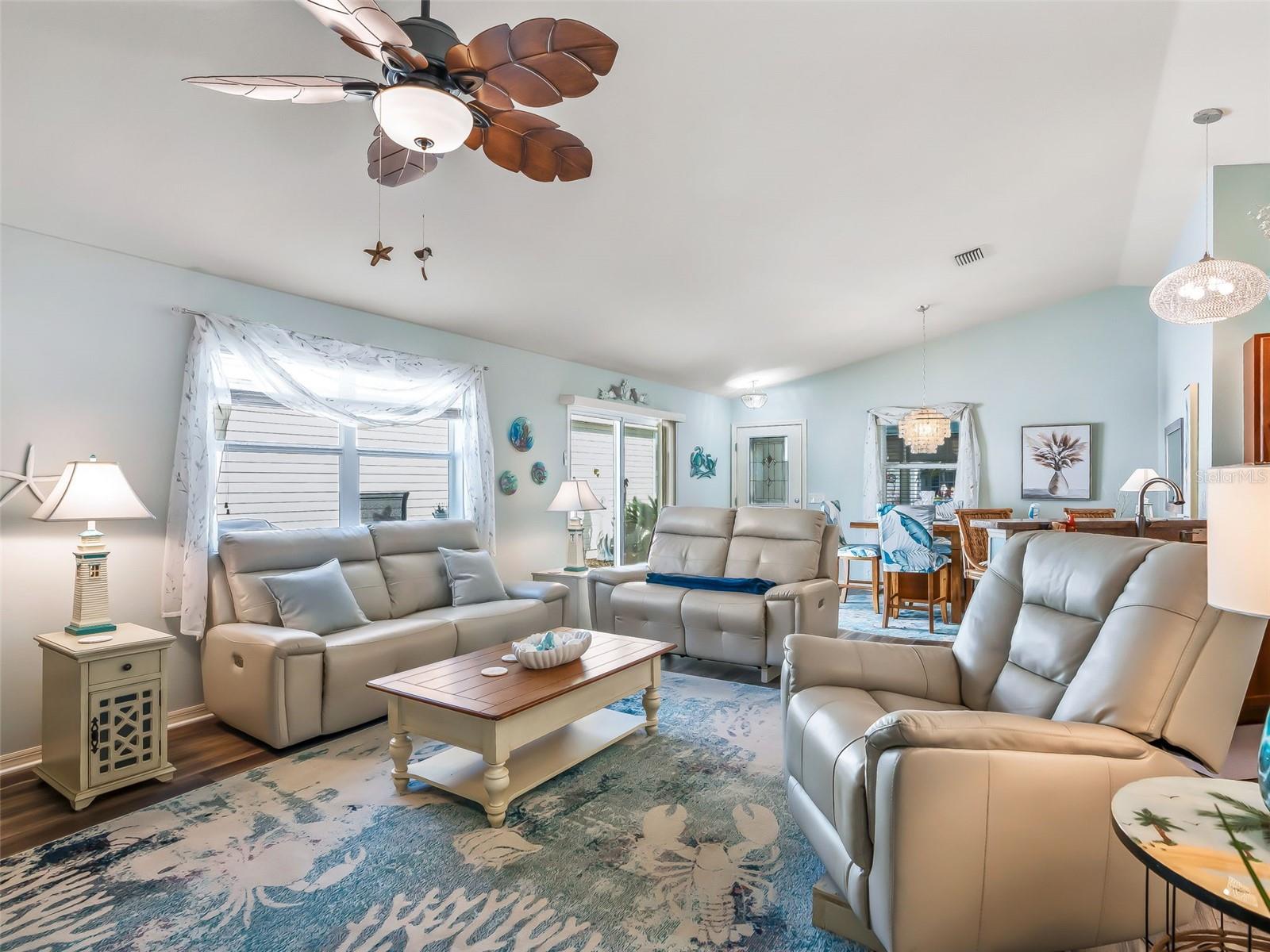 Image 21 of 40 For 3742 Viscaya Court